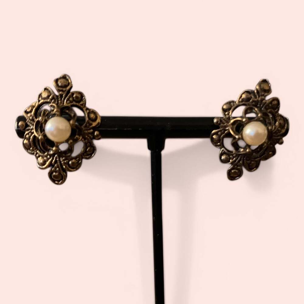 Gold Tone Filigree Faux Pearl Post Earrings